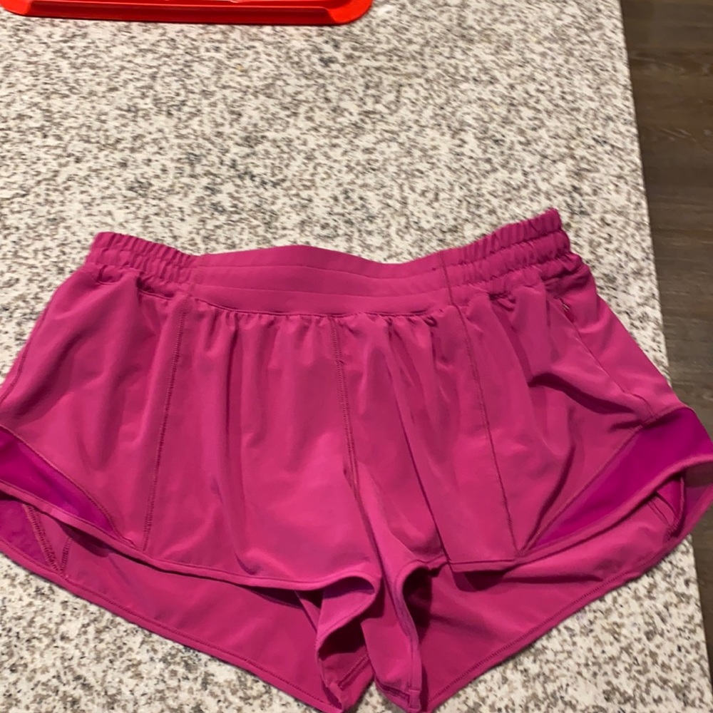 Lululemon: Hotty Hotty shorts